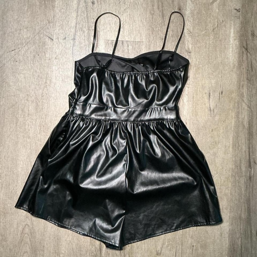 Day+Moon Black Faux Leather Mini Dress Bow Detail Size M Going Out Party - Picture 4 of 4